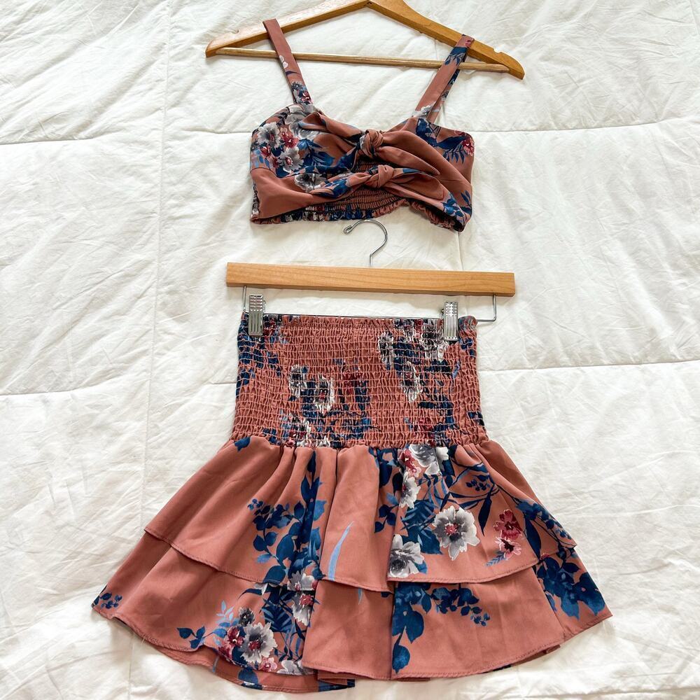 NWOT Sage The Label Floral Two-Piece Set XS Tie Front Crop Top Tiered Mini Skirt
